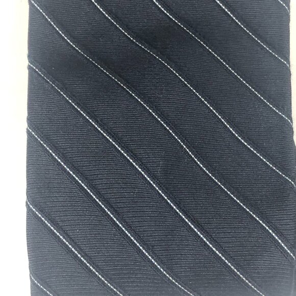 Vintage Tommy Hilfiger Neck Tie Dark Blue Textured Stripe 100% Silk Made in USA - Picture 2 of 6
